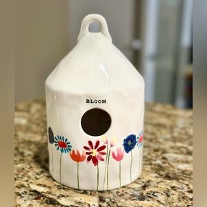 Full Size Round Bloom Flowers Birdhouse New